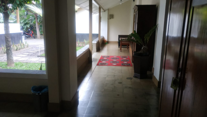 GUEST HOUSE HANYA BEBERAPA METER DARI KAWASAN WISATA MALIOBORO DAN STASIUN TUGU