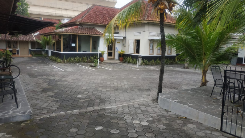 GUEST HOUSE HANYA BEBERAPA METER DARI KAWASAN WISATA MALIOBORO DAN STASIUN TUGU