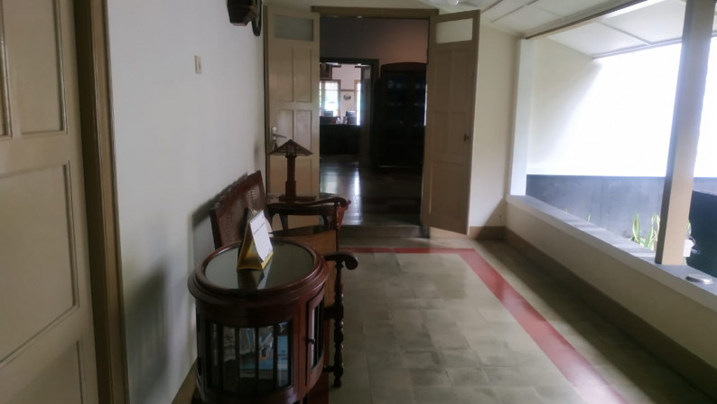 GUEST HOUSE HANYA BEBERAPA METER DARI KAWASAN WISATA MALIOBORO DAN STASIUN TUGU