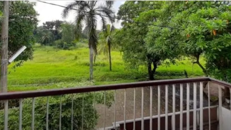 Rumah Siap Huni, MEWAH dan Strategis @Jl Cendrawasih, Sawah, Ciputat