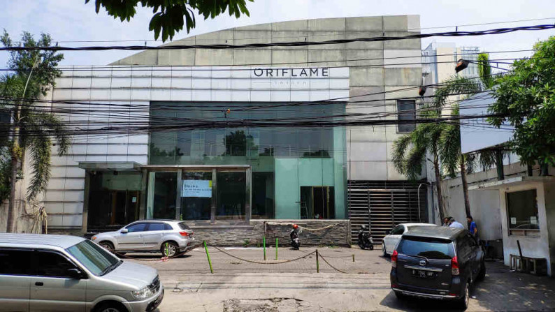 Sewa Gedung Surabaya Pusat di Daerah Basuki Rahmat dekat Tunjungan Plaza