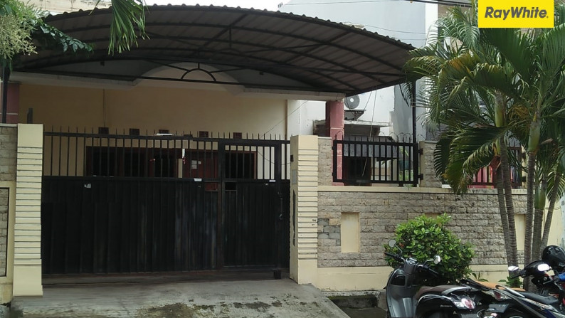Dijual Rumah Kost 2 lantai Pusat Kota di Jalan Blambangan, Surabaya