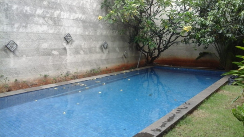 Rumah Bukit Gading Villa, Kintamani, Kelapa Gading Luas 20x28m2