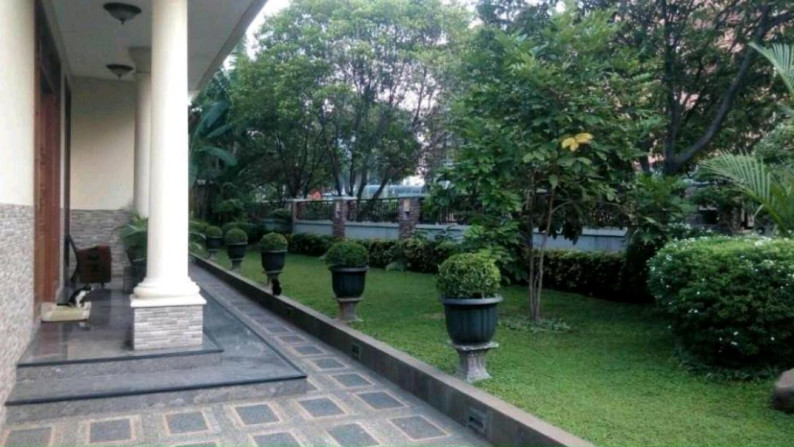 DIJUAL RUMAH JL ALAM ELOK JAKARTA SELATAN