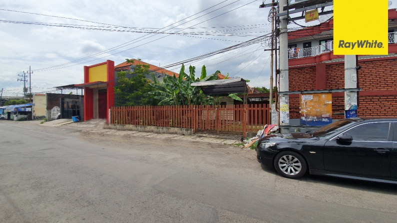 Dijual Rumah di Nol Jalan Raya Petemon Barat, Surabaya