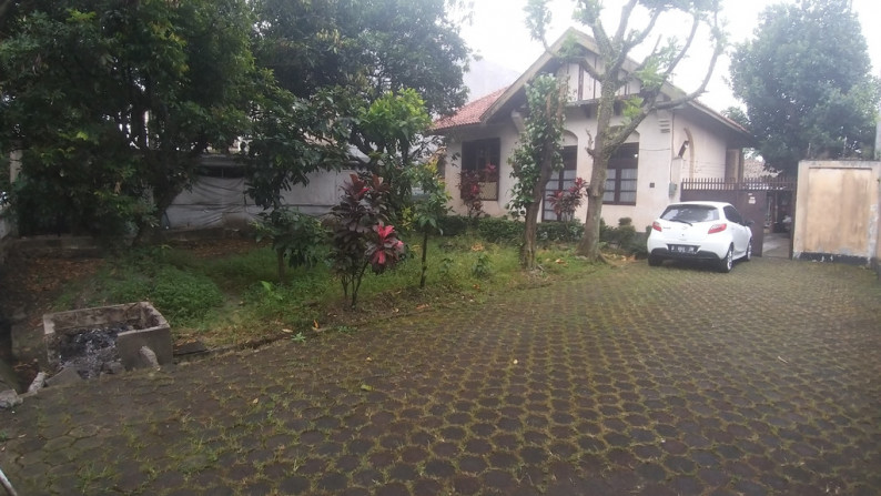 Rumah lama pusat kota , HItung tanah