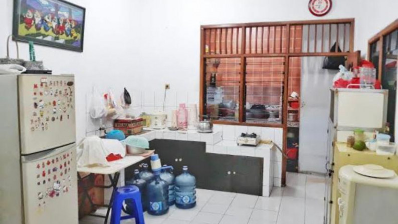 Rumah Mangga Besar Kota, Jl Ekonomi Dwiwarna, Luas 7x17m2