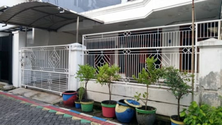 Rumah disewakan Manyar Adi Surabaya Timur