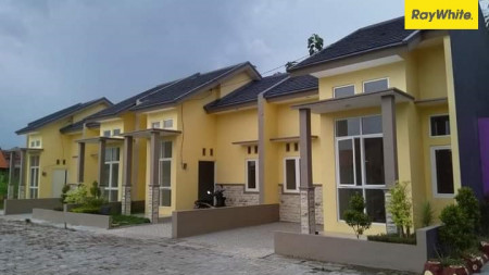 Dijual Rumah Strategis di Sidokare, Sidoarjo