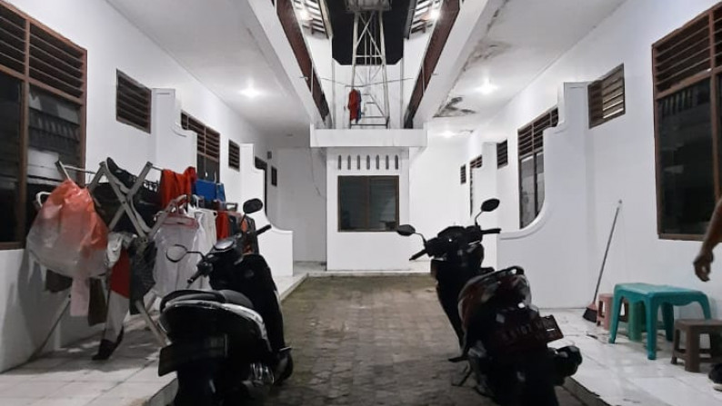 Kost dijual dengan 12 Kamar tidur di Pondok Aren