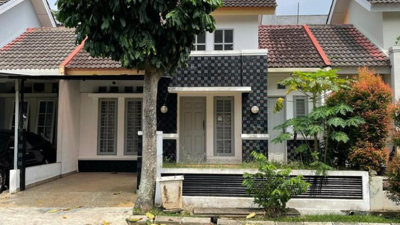 Rumah  rapih bersih siap huni lokasi strategis