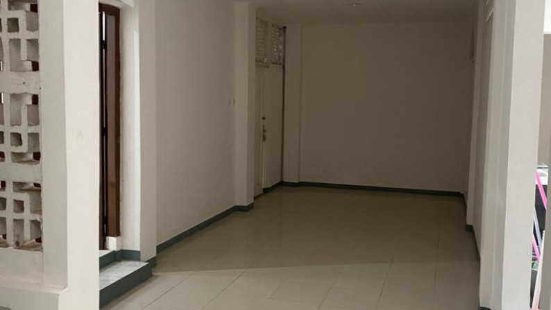 DIJUAL RUMAH JL KEBALEN KEBAYORAN BARU JAKARTA SELATAN