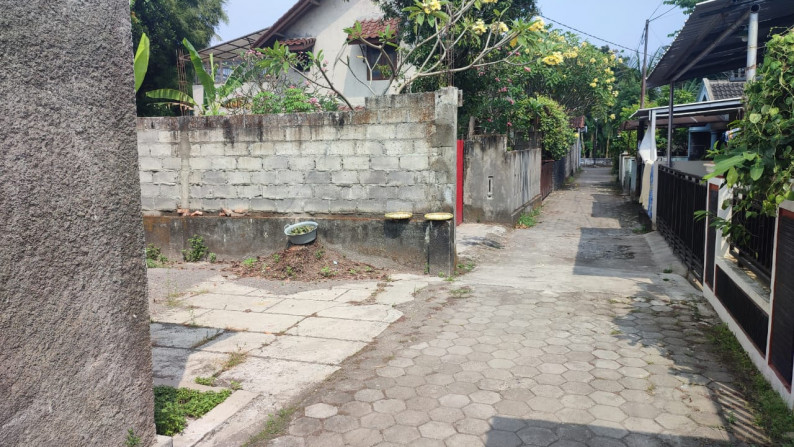 RUMAH TINGGAL MINIMALIS UNTUK KLEUARGA DI JL MEJING LOR, GAMPING SLEMAN