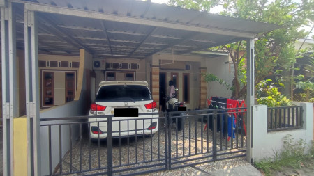 RUMAH TINGGAL MINIMALIS UNTUK KLEUARGA DI JL MEJING LOR, GAMPING SLEMAN