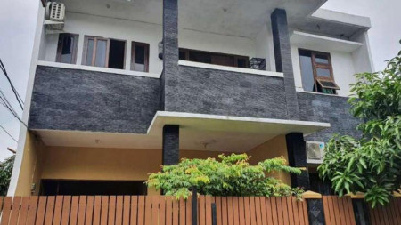 Dijual Rumah Bagus Di Puri Bintaro Hijau, Pondok Aren Tangerang Selatan