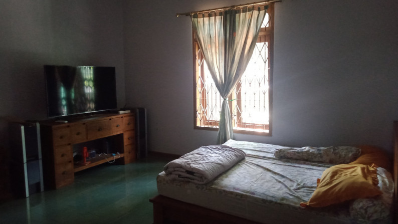 RUMAH TINGGAL DITENGAH KOTA YOGYA DEKAT SMP N 10 YOGYAKARTA