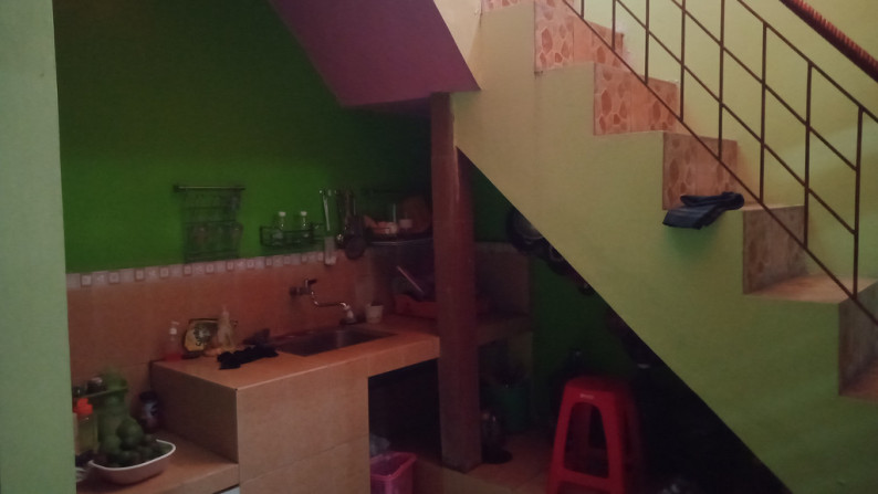 RUMAH TINGGAL DITENGAH KOTA YOGYA DEKAT SMP N 10 YOGYAKARTA