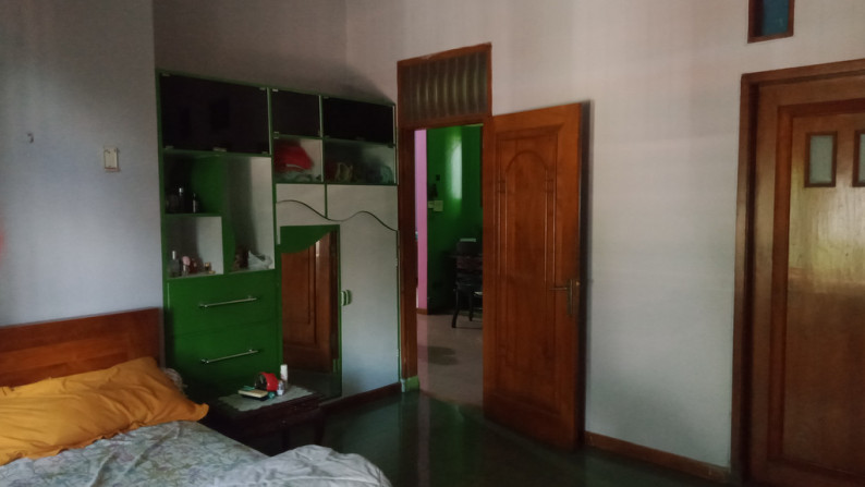 RUMAH TINGGAL DITENGAH KOTA YOGYA DEKAT SMP N 10 YOGYAKARTA