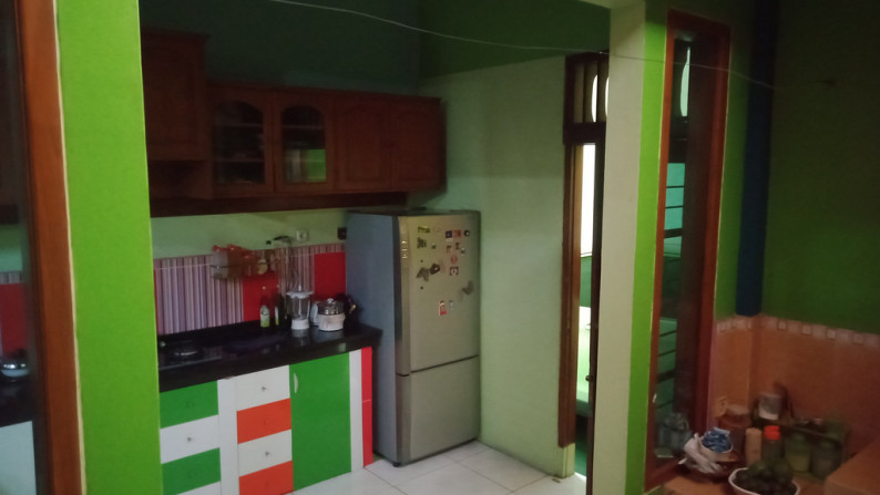 RUMAH TINGGAL DITENGAH KOTA YOGYA DEKAT SMP N 10 YOGYAKARTA