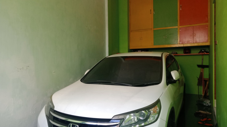 RUMAH TINGGAL DITENGAH KOTA YOGYA DEKAT SMP N 10 YOGYAKARTA