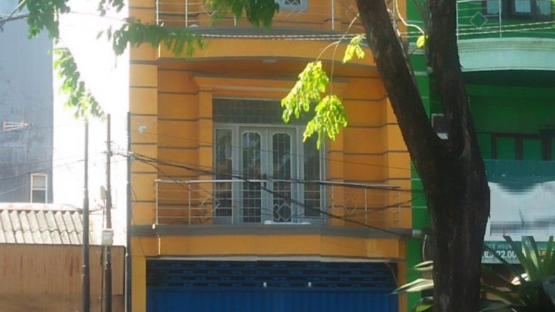 Ruko Pusat Kota Dijual/Disewa di Pasar Besar Wetan, Surabaya