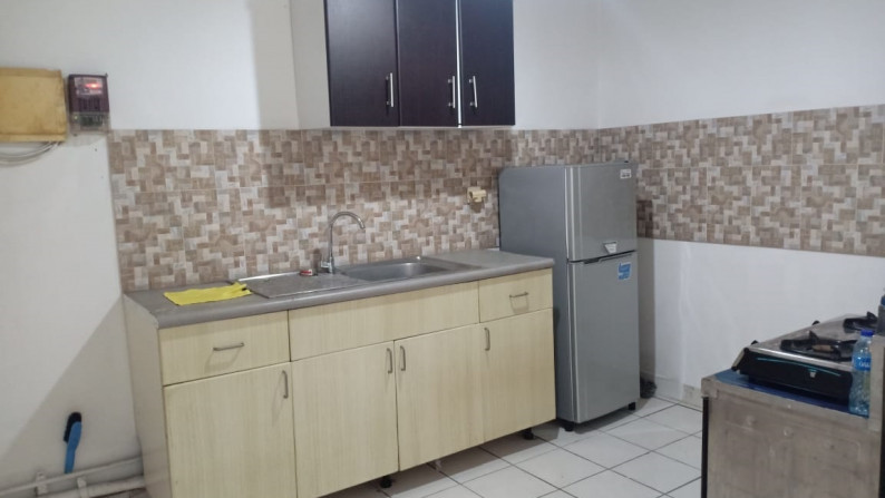 DISEWAKAN Apartemen 3+1 BR, siap huni, rapih di Taman Rasuna *0008-JOH*