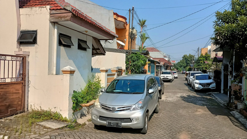 rumah bagus, rapih dan siap huni *0014-CHR*