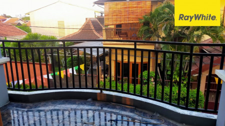 Rumah 2 lantai Dijual di Jl Karangan Jaya, Surabaya