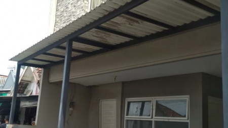 Dijual Rumah Kost Strategis di Jalan Pasar Kembang, Surabaya Pusat