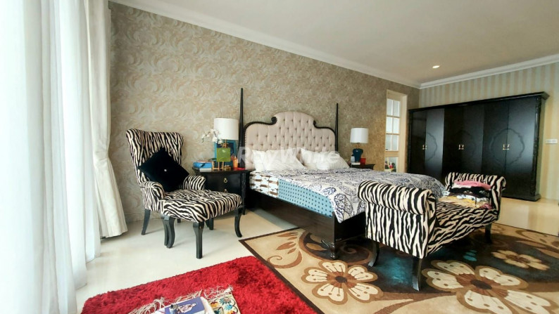 Best Price: Rumah Furnished Modern Tropical Style Hanya Selangkah ke Pondok Indah Mall