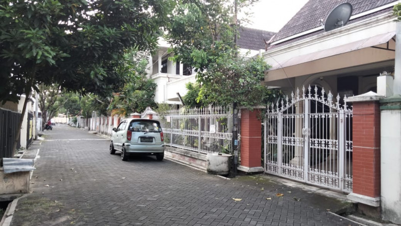 Tanah & bangunan dekat Kampus UNY&UGM yogyakarta