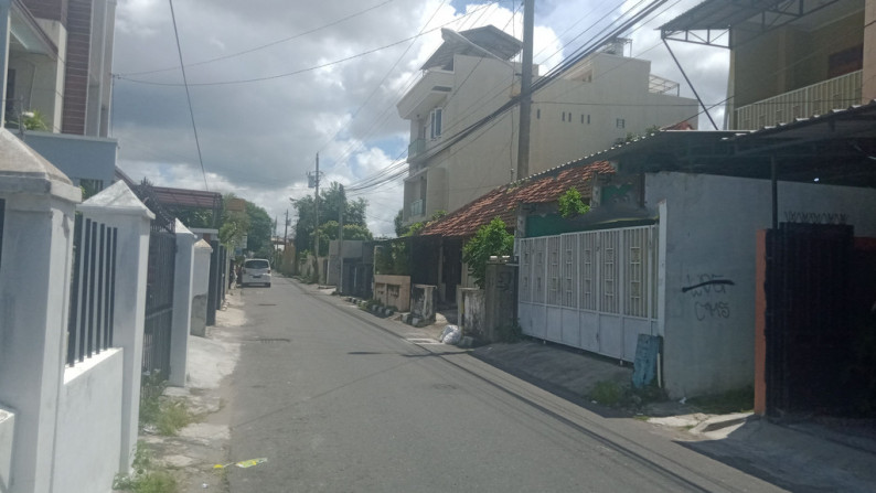 RUMAH KOST STRATEGIS, 11 KAMAR DI DEKAT TUGU, YOGYAKARTA