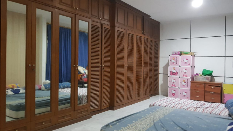 Rumah Siap Huni, Hunian Nyaman dan Strategis @Bintaro