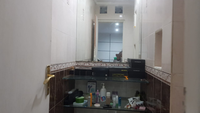 Rumah Siap Huni, Hunian Nyaman dan Strategis @Bintaro