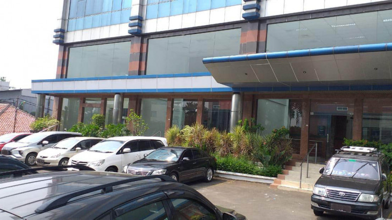 Office Building, Gedung Warung Buncit Raya, Luas 1.932m2