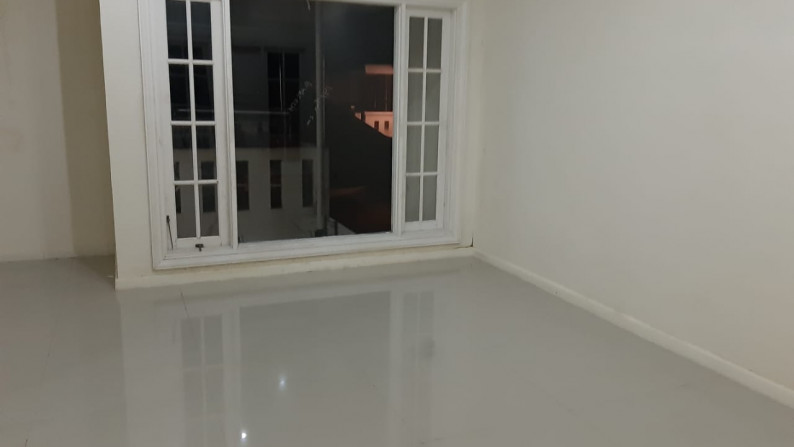 Rumah dijual lokasi raffles garden citraland surabaya