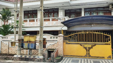 Di jual  Rumah kertajaya Indah Timur