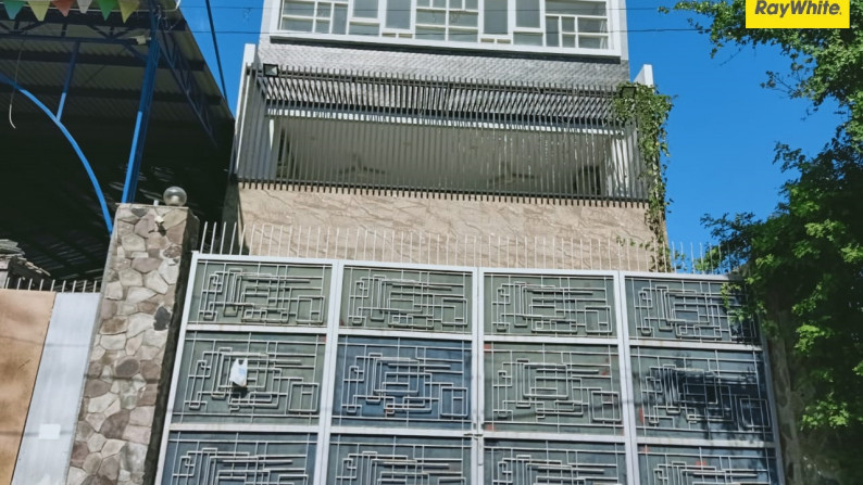 Dijual Bangunan Komersial di Jalan IR Soekarno (Merr), Surabaya