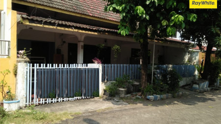 Dijual Rumah 2 lantai di Dukuh Kupang Barat, Surabaya