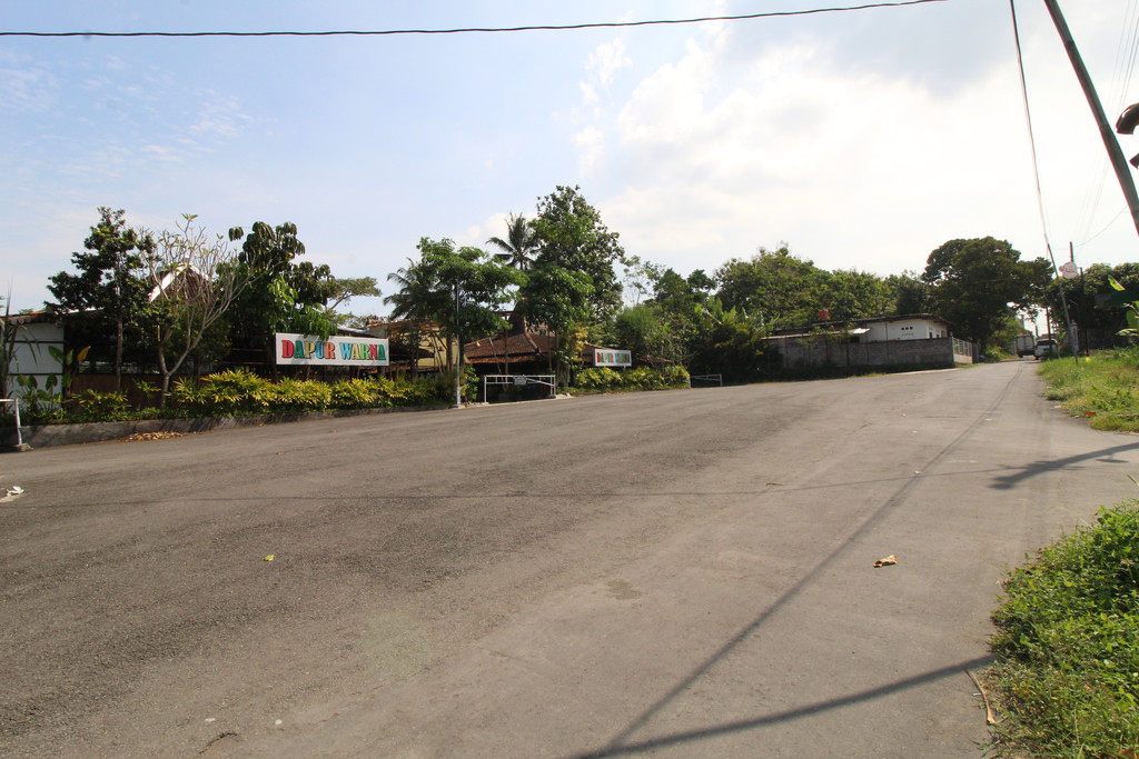 RUANG USAHA SELUAS 8000 METER PERSEGI, DIKAWASAN JL KALIURANG KM 10, SLEMAN