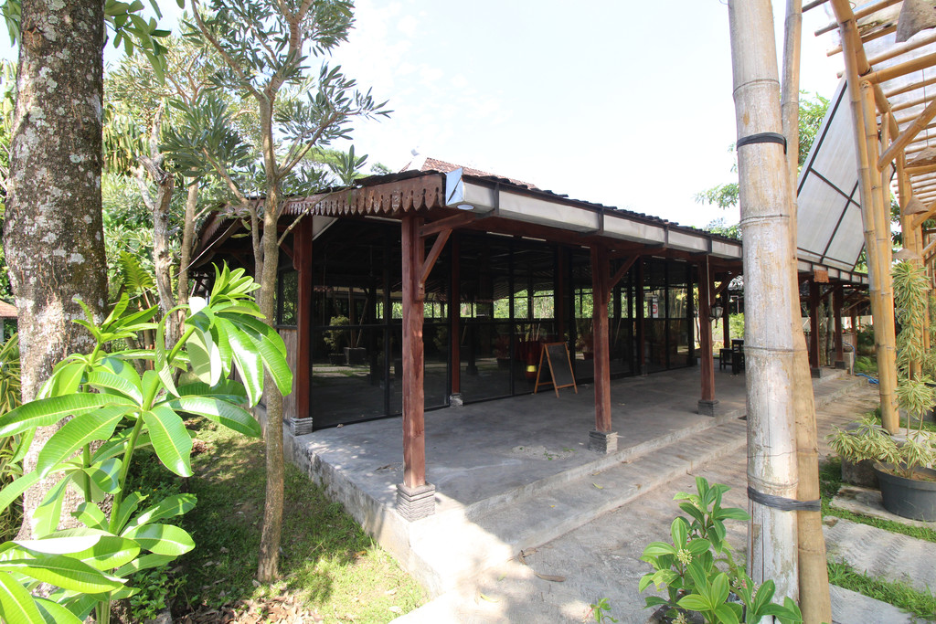 RUANG USAHA SELUAS 8000 METER PERSEGI, DIKAWASAN JL KALIURANG KM 10, SLEMAN