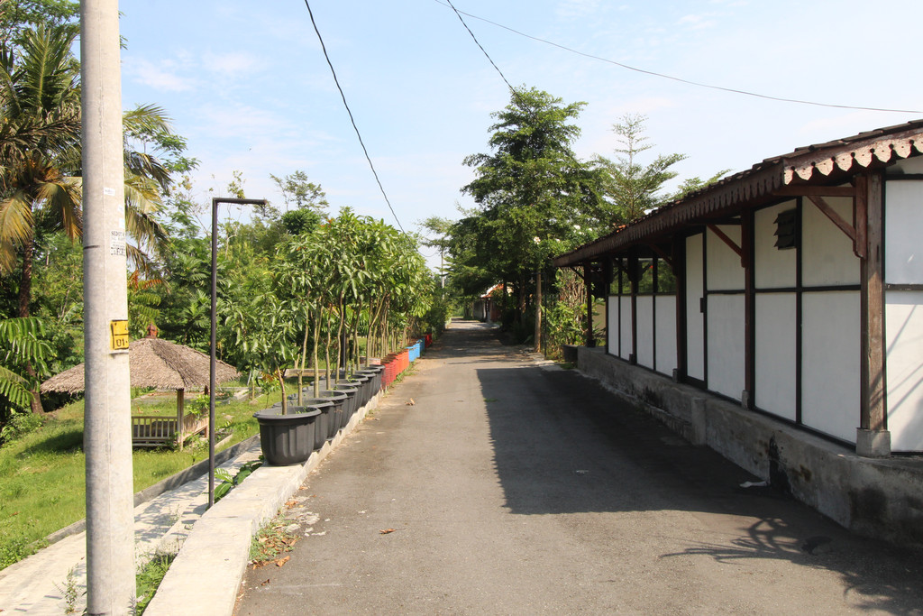 RUANG USAHA SELUAS 8000 METER PERSEGI, DIKAWASAN JL KALIURANG KM 10, SLEMAN