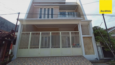 Dijual Rumah 2 lantai di Wisma Permai Tengah, Surabaya