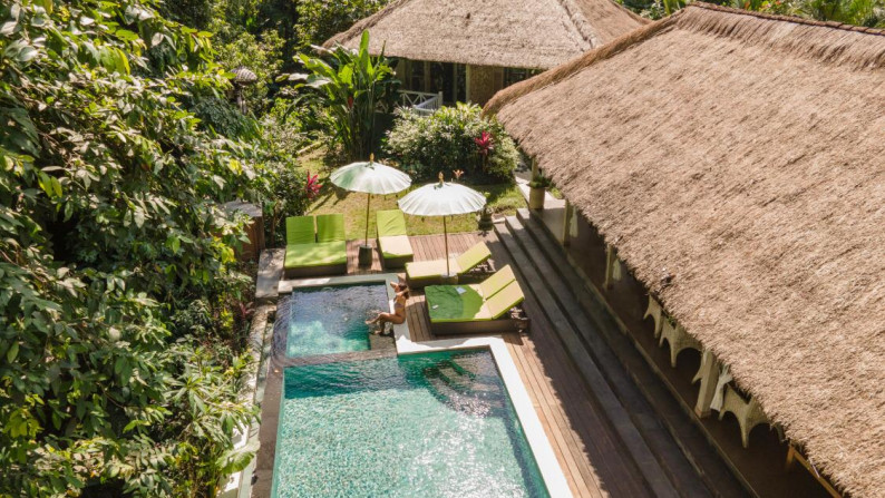 Tranquil 1 Bedroom Suites 240m2  in a Chic Boutique Resort 1436m2 only 7 minutes to Canggu Beaches