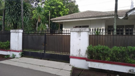 DIJUAL RUMAH JL H NAIM KEBAYORAN BARU JAKARTA SELATAN