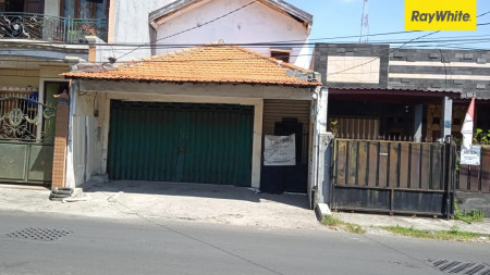 Disewakan Rumah 2 lantai di Jalan Raya Balongsari Tama, Surabaya