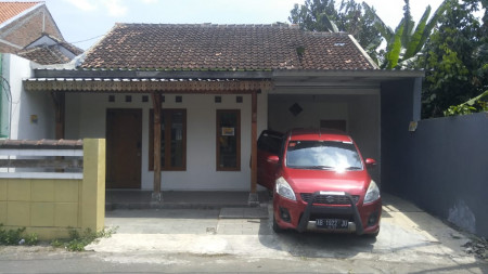 RUMAH DI DUWET, SENDANGADI, MLATI, SLEMAN