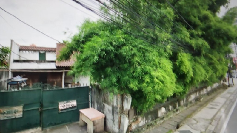 Rumah terawat di Cilandak, Jakarta Selatan