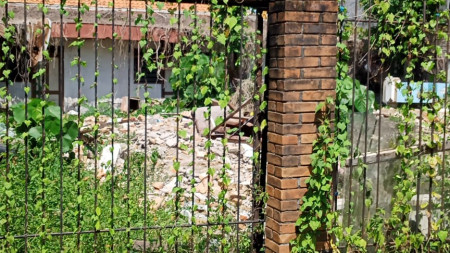 TANAH SELUAS 297 METER PERSDI, DI KAWASAN BABARSARI DEKAT KAMPUS ATMAJAYA