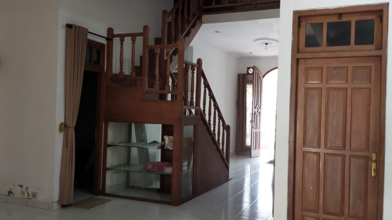RUMAH TINGGAL UTARA TERMINAL CONCATUR, JL ANGGAJAYA, SLEMAN